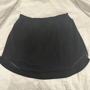 Black Lululemon skirt - size 14